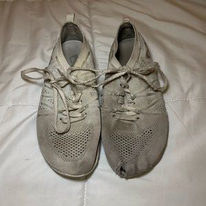 nfinity flyte cheer shoes